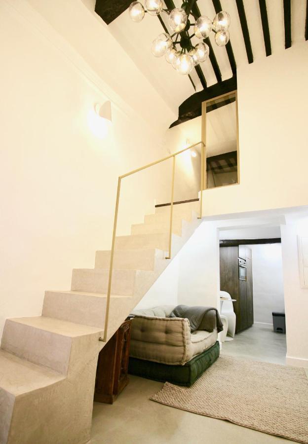 Le Madeleine Apartment เอ็ก-ซอง-โพรวองซ์ ภายนอก รูปภาพ