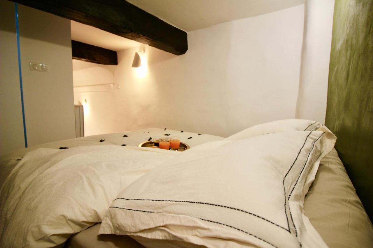 Le Madeleine Apartment เอ็ก-ซอง-โพรวองซ์ ภายนอก รูปภาพ