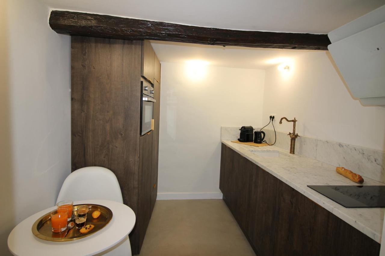 Le Madeleine Apartment เอ็ก-ซอง-โพรวองซ์ ภายนอก รูปภาพ