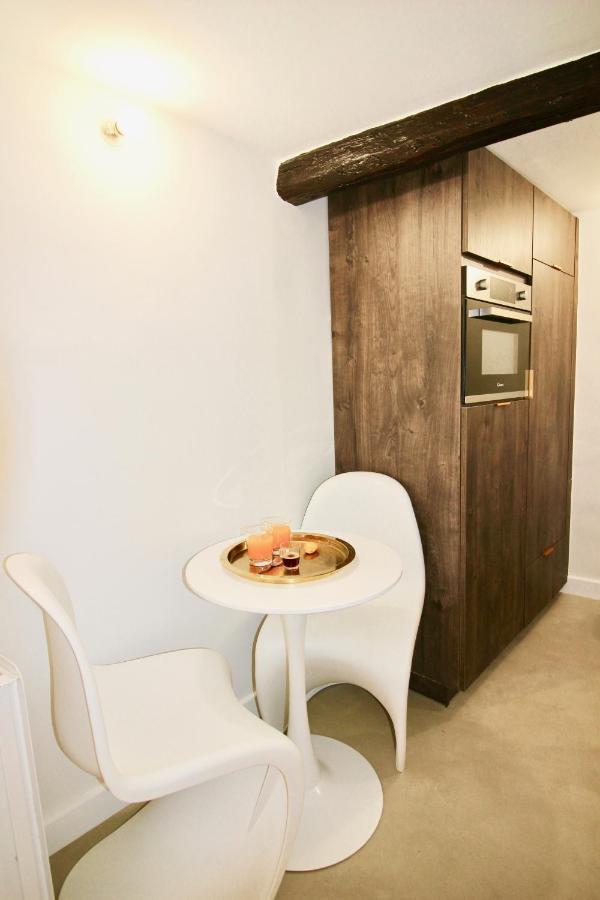 Le Madeleine Apartment เอ็ก-ซอง-โพรวองซ์ ภายนอก รูปภาพ