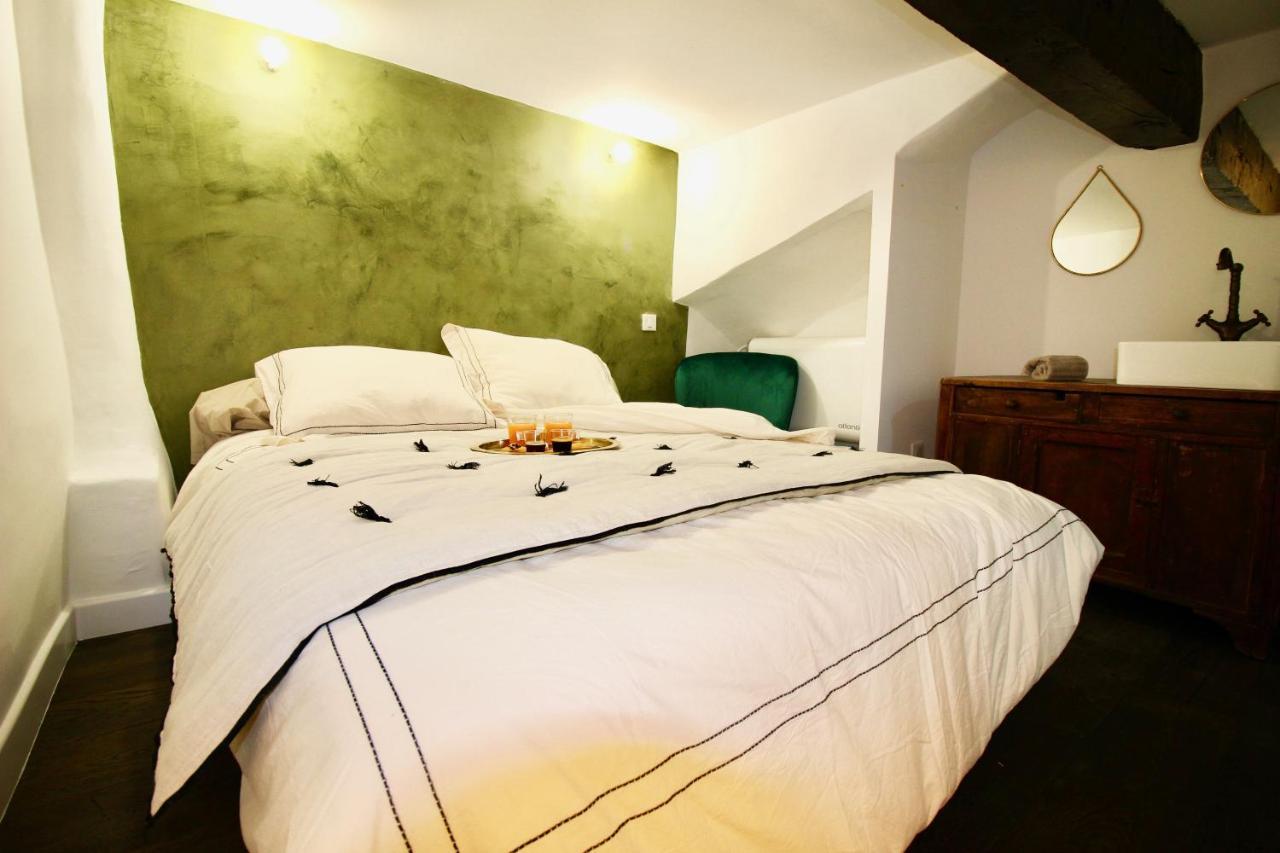 Le Madeleine Apartment เอ็ก-ซอง-โพรวองซ์ ภายนอก รูปภาพ