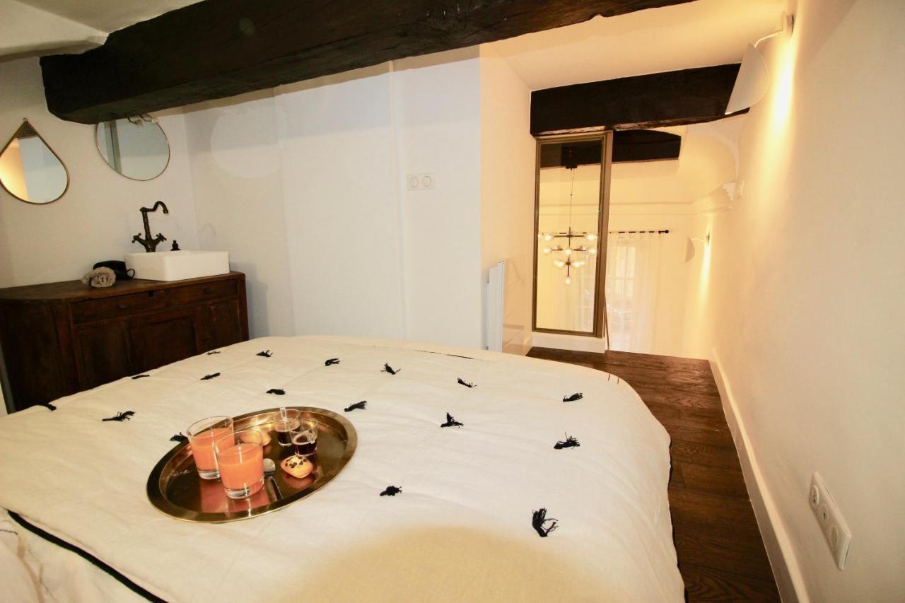 Le Madeleine Apartment เอ็ก-ซอง-โพรวองซ์ ภายนอก รูปภาพ